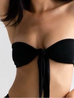 437 Strapless Tie-Front Bikini Top